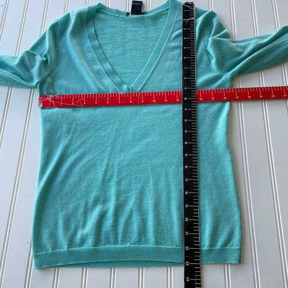 Theory Cashmere green Lite V Sweater size M - Picture 6 of 7